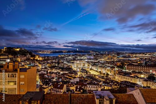 Lisboa vista Miradouro Senhora do Monte © policas
