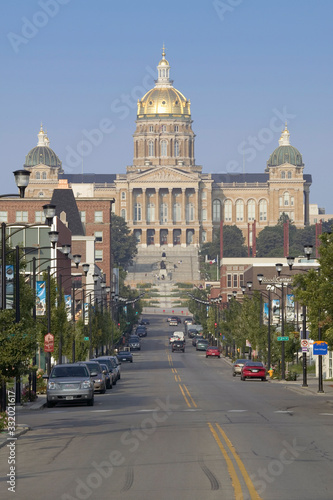 Street to golden dome of Iowa State Capital building, Des Moines, Iowa © spiritofamerica