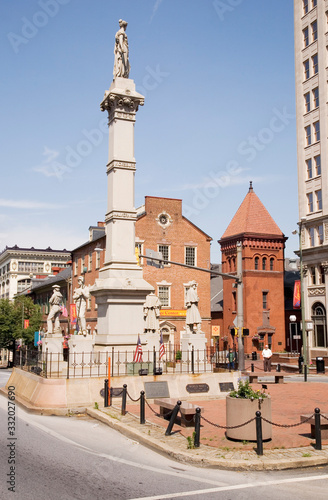 Valokuva Statue in town center of Lancaster, Pennsylvania