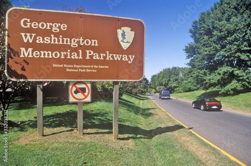 George Washington Memorial Parkway, Washington, DC photo