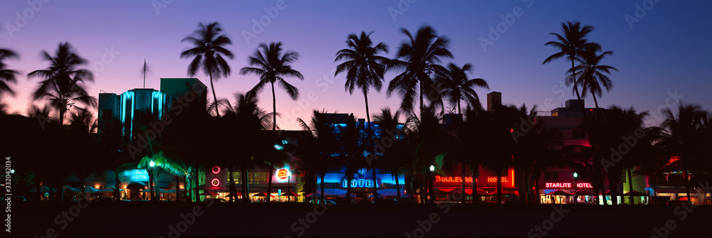Fototapeta ÒSOBEÓ south beach at night, Miami Beach, Florida