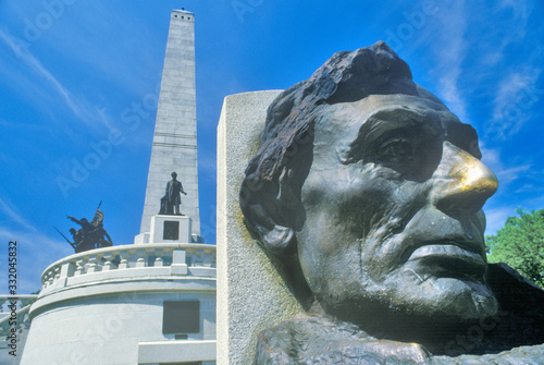 Lincoln Memorial, Springfield, Illinois photo
