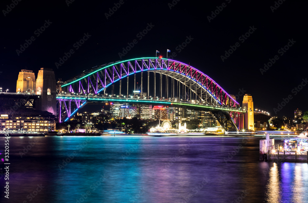 Fototapeta premium Vivid Sydney - Harbour Bridge