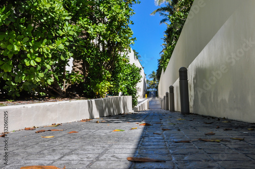 Coronavirus Alley Path Beach Closed Street Florida Lockdown COVID19 photo