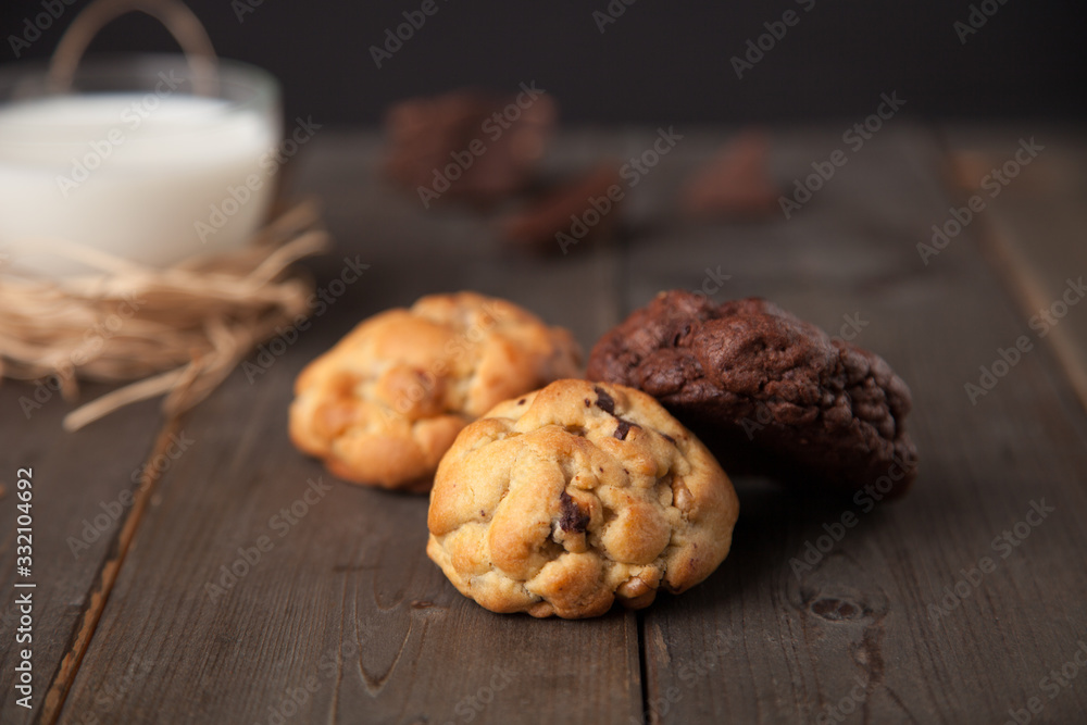 image shows a baking tray or cookie image shows a baking tray or cookie