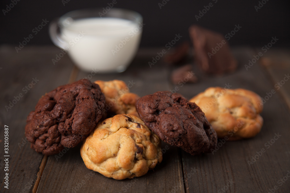 image shows a baking tray or cookie image shows a baking tray or cookie
