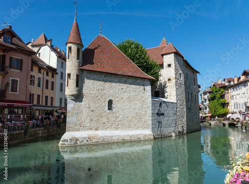 Annecy Lac house