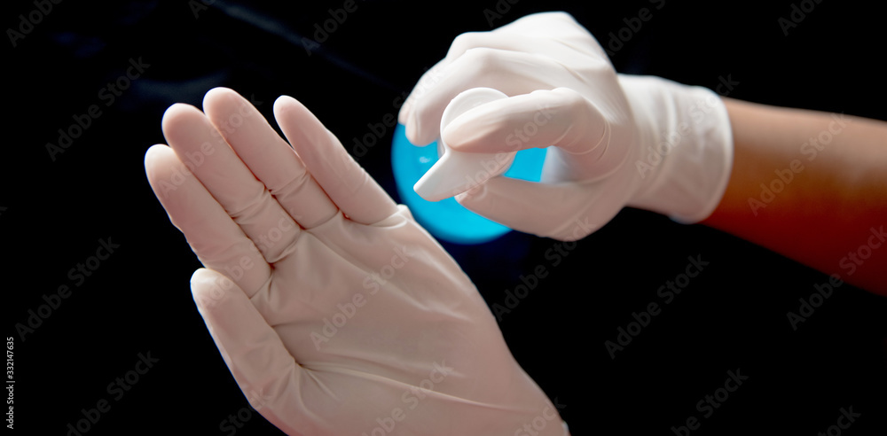 How to press an alcohol gel and get to clean hands for washing hands Destroy pathogens Coronavirus How to press an alcohol gel and get to clean hands for washing hands Destroy pathogens Coronavirus
