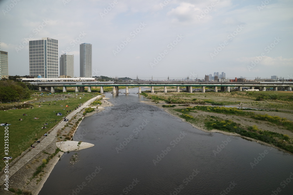 二子玉川駅近くの多摩川周辺