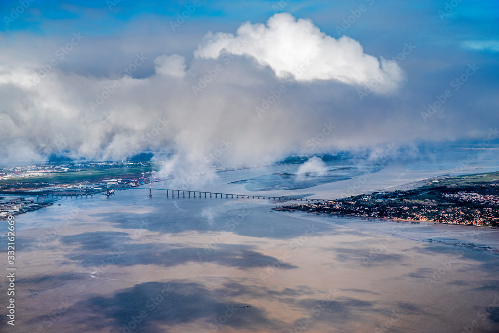 Fototapeta premium La Baule Guérande les marais et Saint Nazaire