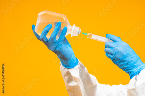 The medic in rubber gloves ...