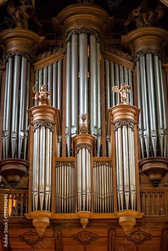 Organ of a church in Paris