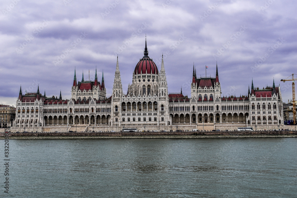 Fototapeta premium Beautiful architecture of parlament building in Budapest, Hungary