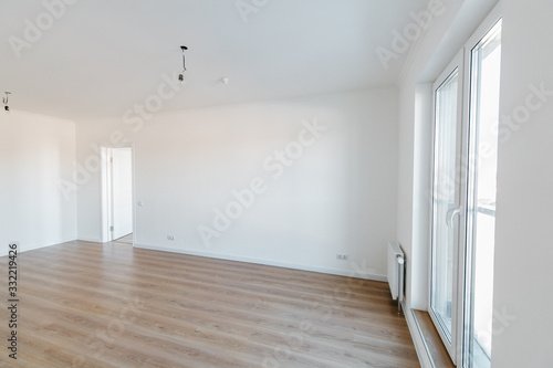 bright new unfurnished apartment with clean interior