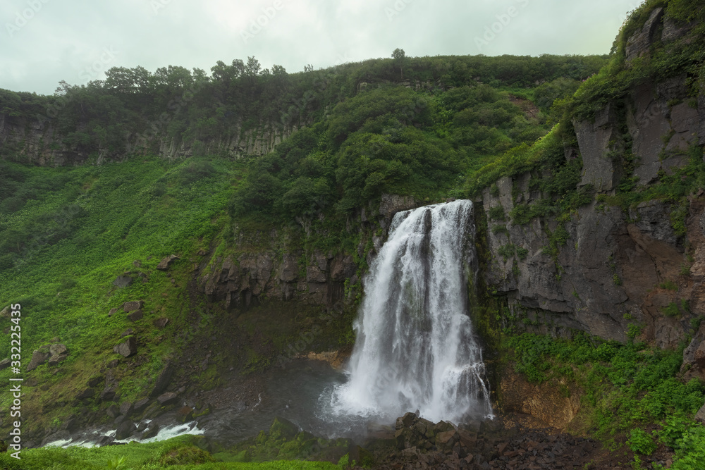 Obraz premium Dramatic views of the volcanic landscape. Kamchatka Peninsula.
