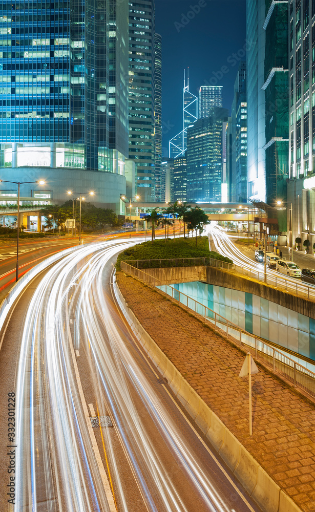 Fototapeta premium Night Traffic in downtown of Hong Kong city