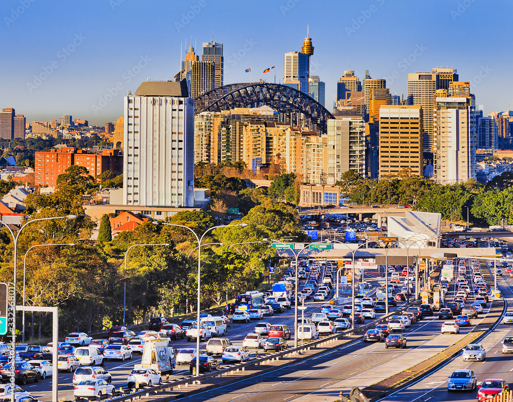 Fototapeta premium Operator HWY CBD z North Syd day