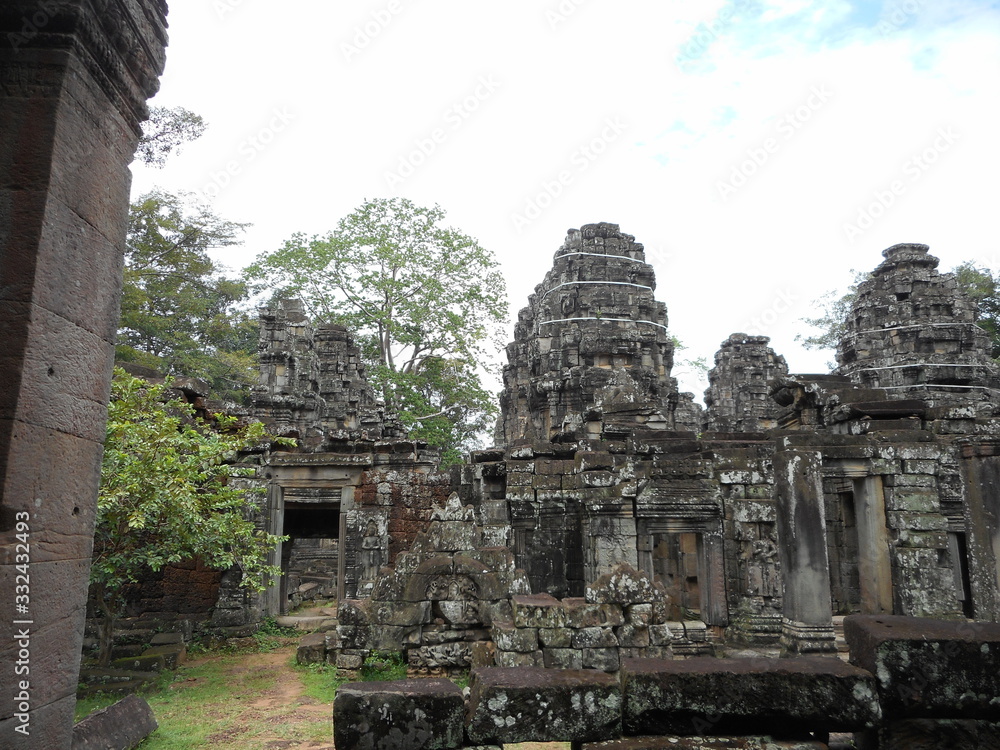 Fototapeta premium シェムリアップのバンテアイ・クデイ