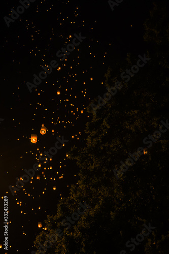 sky lanterns in Chiangmai