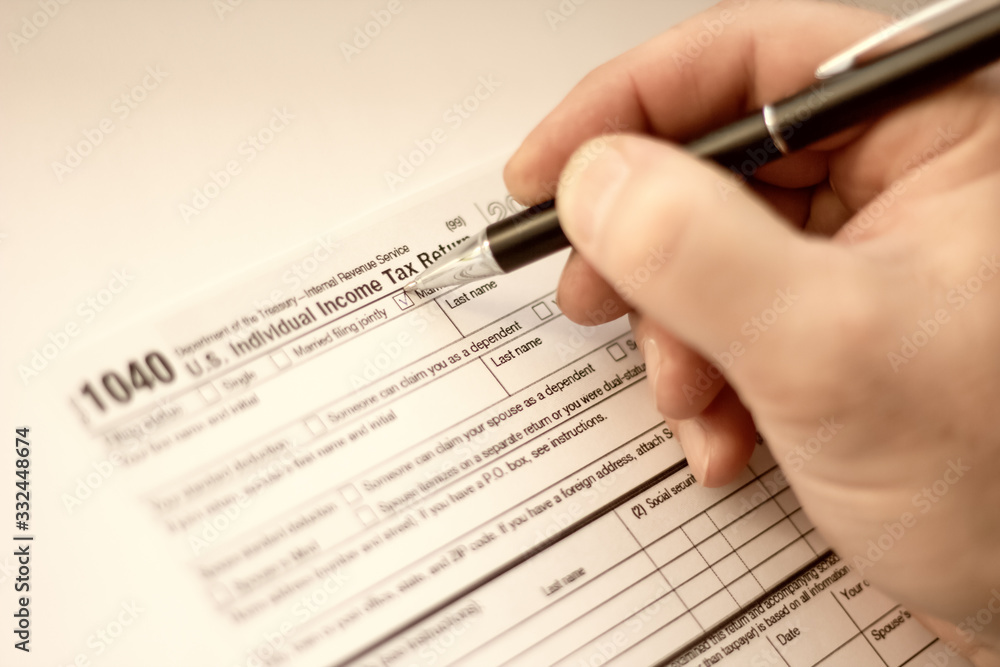 Filling out the U.S. individual income tax return Filling out the U.S. individual income tax return