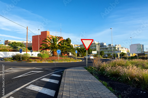 Fototapeta Naklejka Na Ścianę i Meble -  Streets of a small Spanish town on the island of Tenerife, diagonal of streets