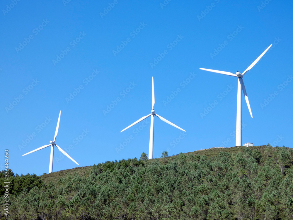 Molinos para la producción de energía eólica en Galicia Molinos para la producción de energía eólica en Galicia