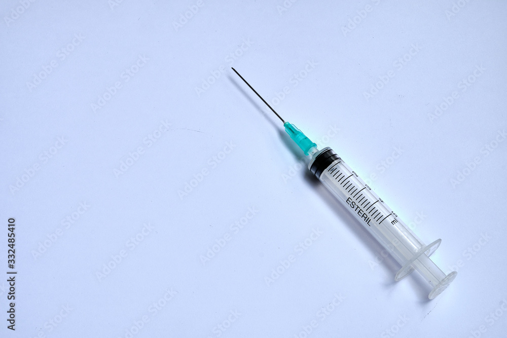 A small syringe into which a hollow, sharp-pointed bevel-cut needle is inserted and is used to inject medicinal substances into tissues or organs. A small syringe into which a hollow, sharp-pointed bevel-cut needle is inserted and is used to inject medicinal substances into tissues or organs.