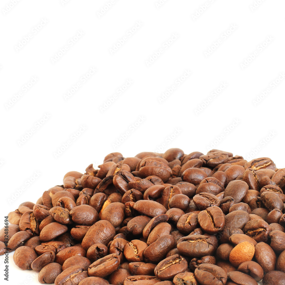 Fototapeta premium Coffee beans on a white background