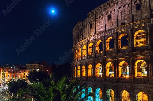 colosseum in rome at night