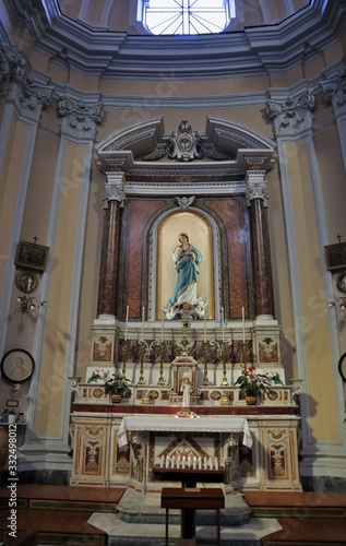 Sorrento - Altare sinistro della chiesa di San Francesco