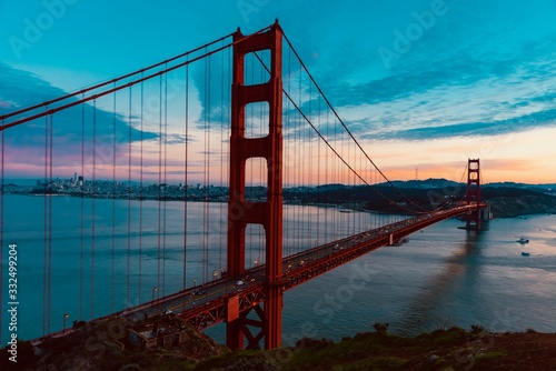 Fototapeta Naklejka Na Ścianę i Meble -  sunrise over Golden Gate Bay in California
