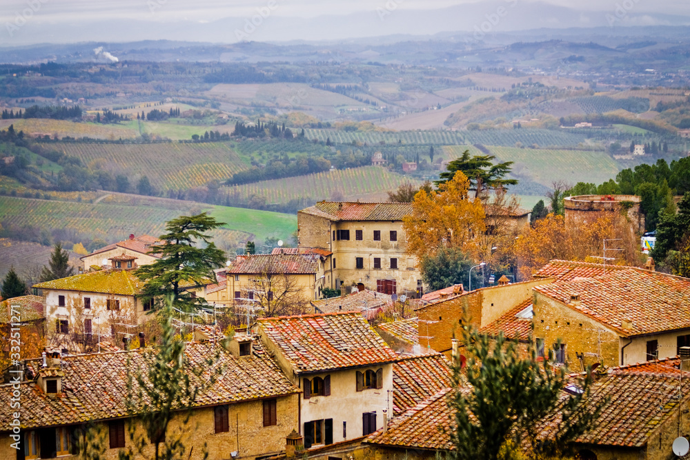 Fototapeta premium Tuscany traditional landscape from San Gimignano old town