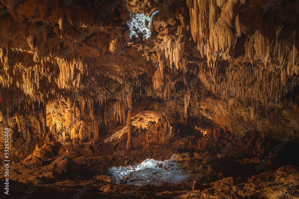 Caverna Sac Ha
