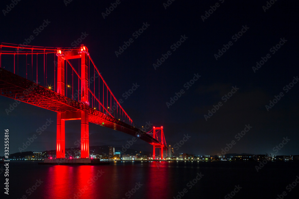 Fototapeta premium 若戸大橋の夜景 福岡県北九州市
