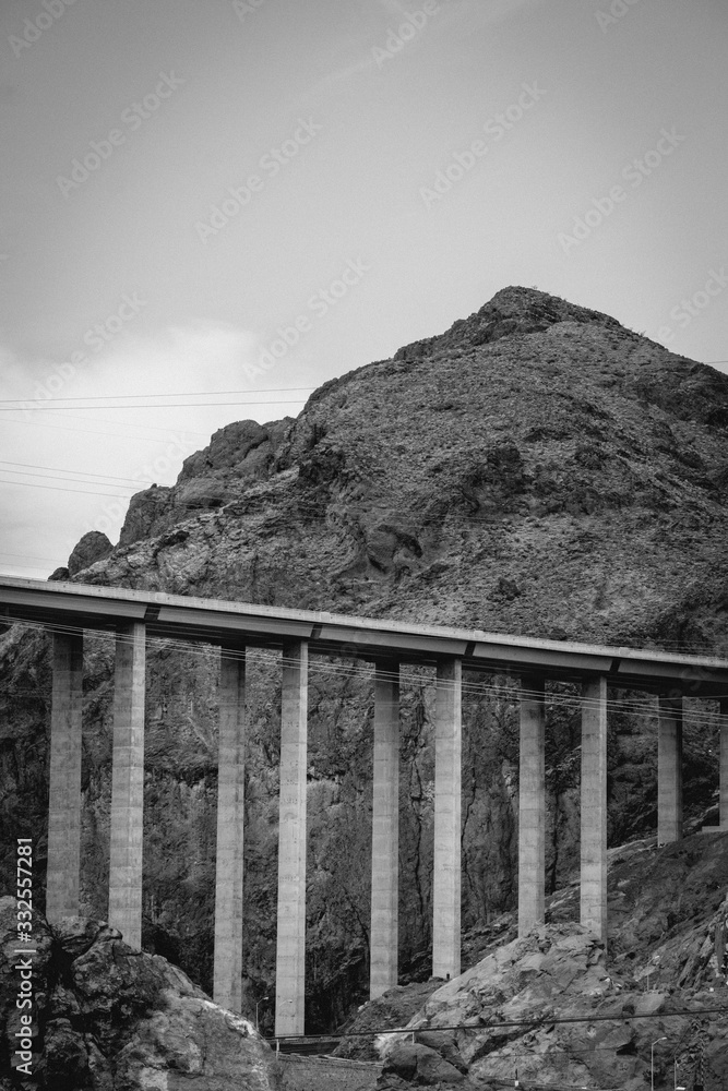 Fototapeta premium Mountain Bridge