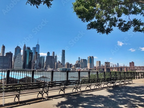 Summer day in New York, Manhattan, Brooklyn Bridge © Irena