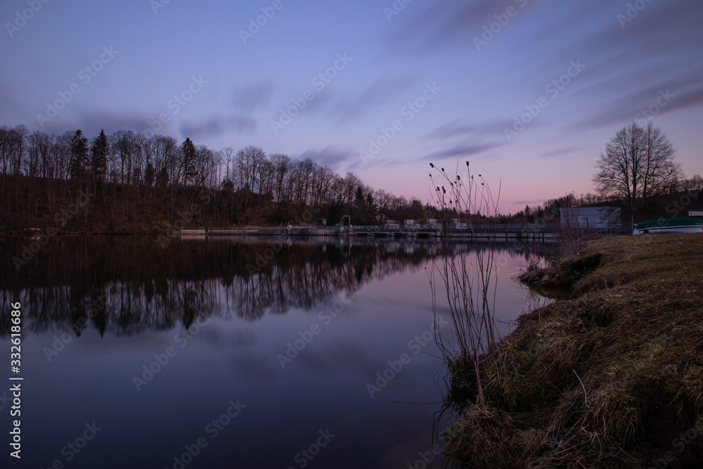 Abendstimmung, Spiegelung im See Abendstimmung, Spiegelung im See
