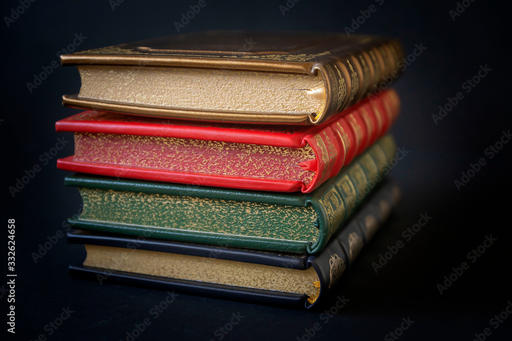French binding, handmade books, genuine leather case with gold stamping. French binding, handmade books, genuine leather case with gold stamping.