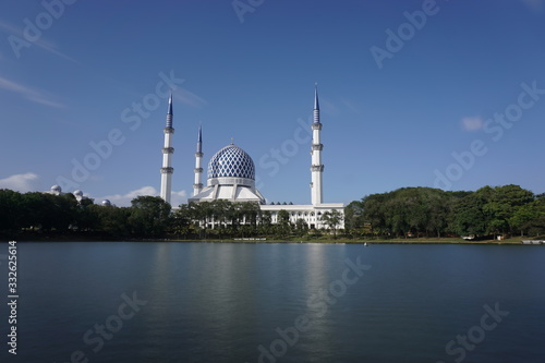Photos Sultan Salahuddin Abdul Aziz Shah Mosque (also known as the Blue Mosque) located