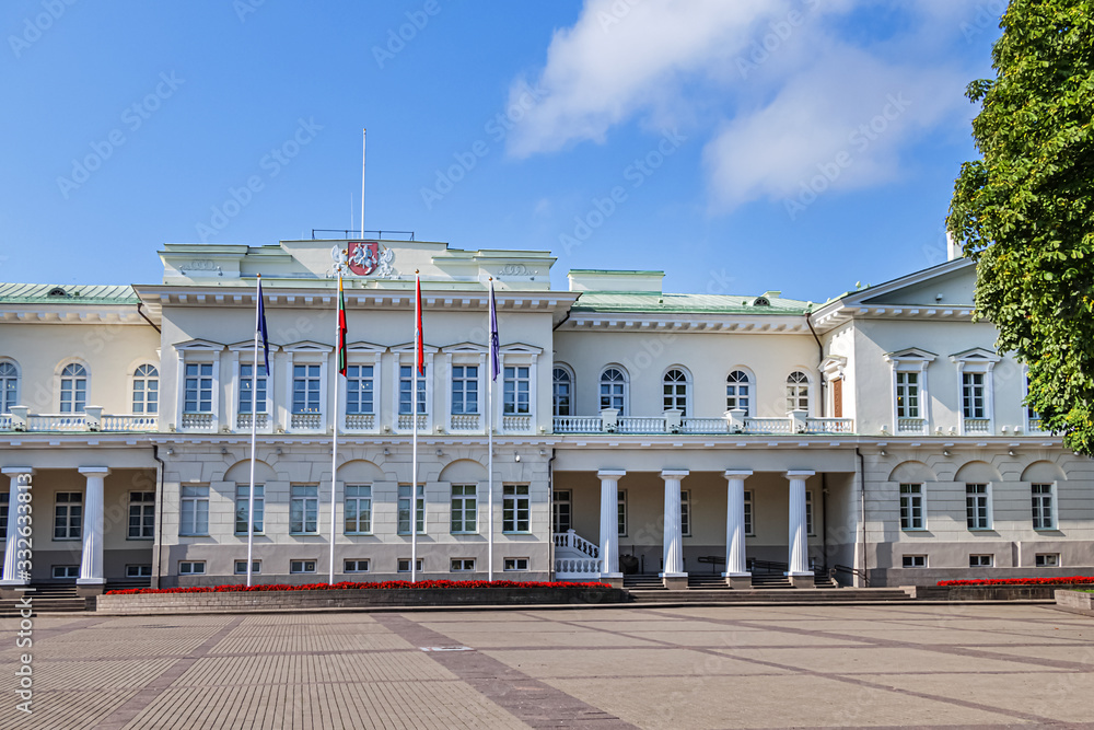 Fototapeta premium Presidential palace on Daukanto square (Simono Daukanto aikste) - official residence of President of Lithuania in Vilnius old town. Vilnius, Lithuania.