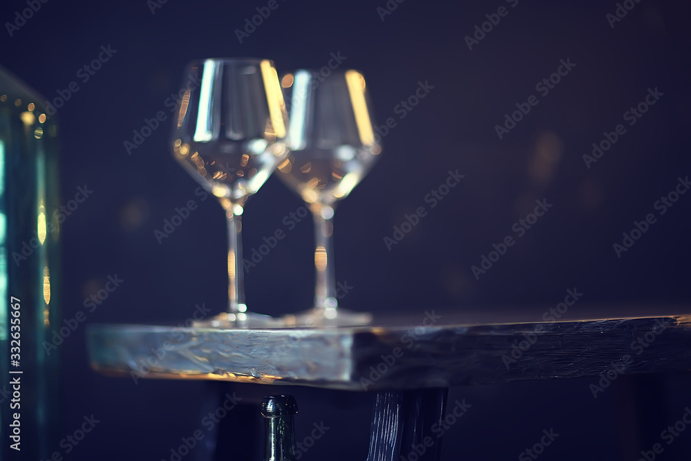 Fototapeta premium concept alcohol glass / beautiful glass, wine restaurant tasting aged wine