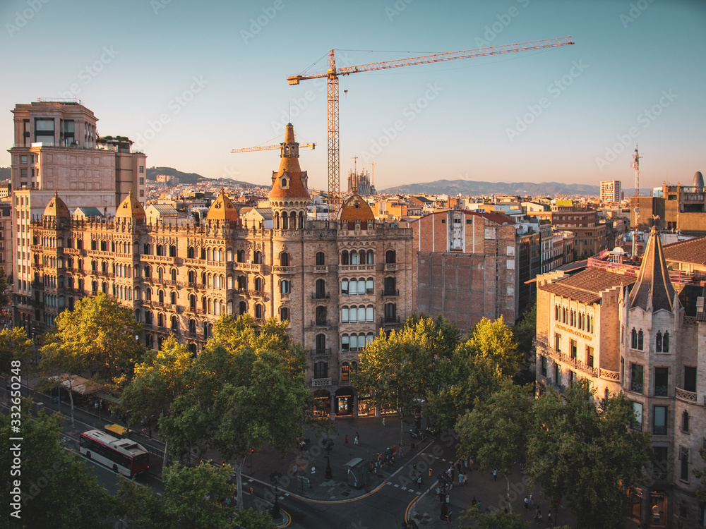Paseo de Gracia in Barcelona, Cataluña, España Paseo de Gracia in Barcelona, Cataluña, España