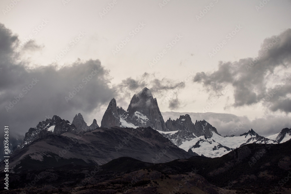 Obraz premium Sunset on Mount Fitz Roy Patagonia Argentina