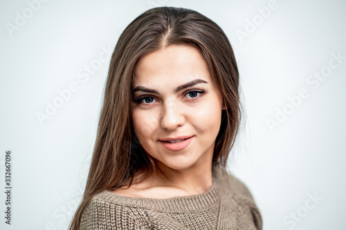 Portrait of young woman.