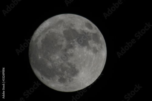 Obraz na plátně Moon Over Oklahoma on a Cool Autumn Evening