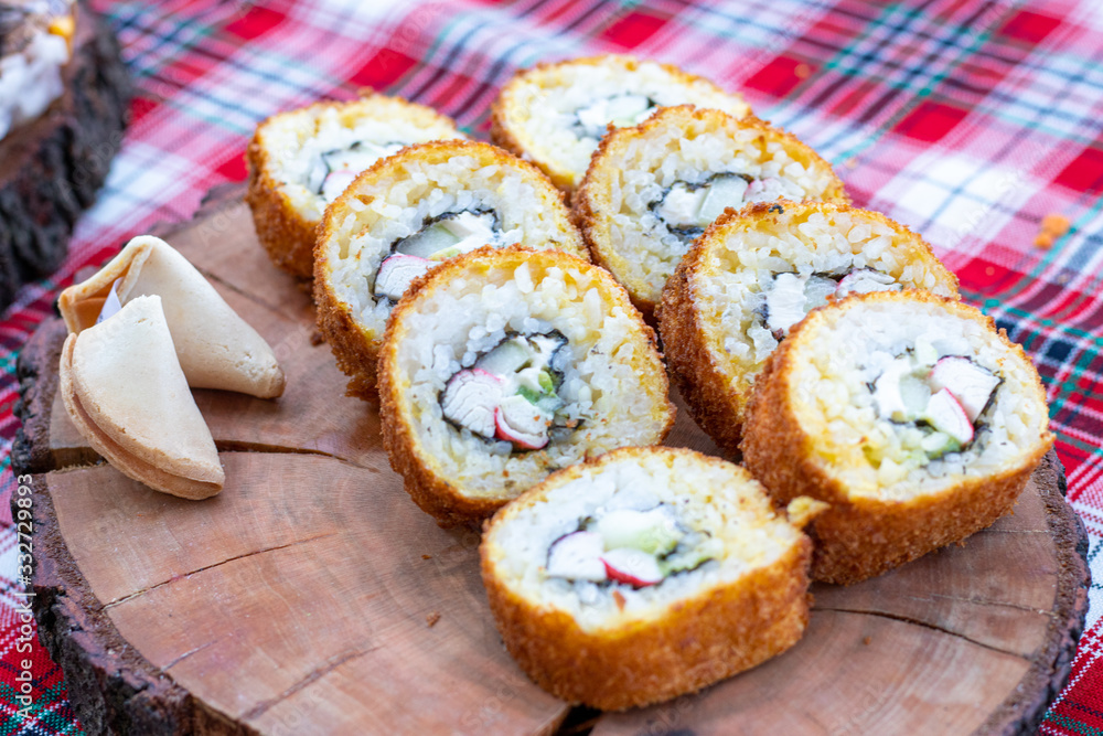 Sushi empanizado Sushi empanizado