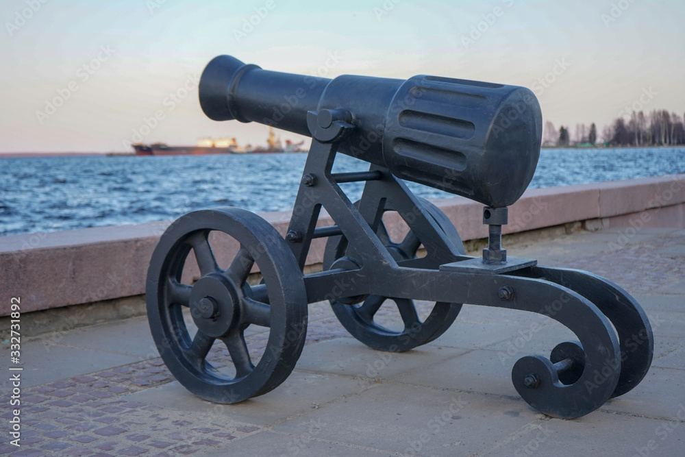 steel guns on the embankment of Lake Onega steel guns on the embankment of Lake Onega