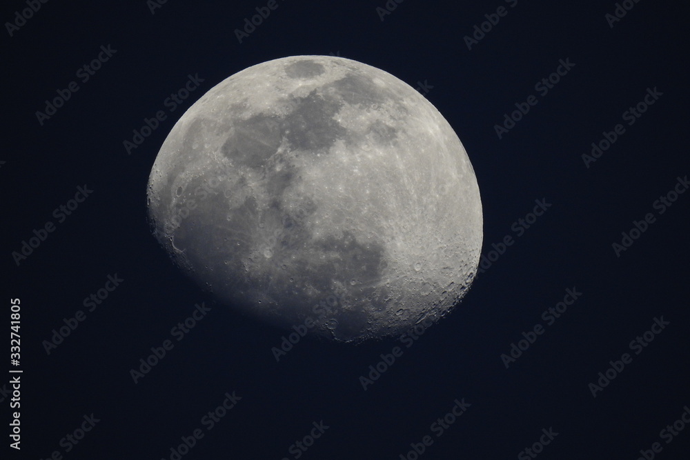 Fototapeta premium Moon over the Verde Valley in Yavapai County, Arizona.
