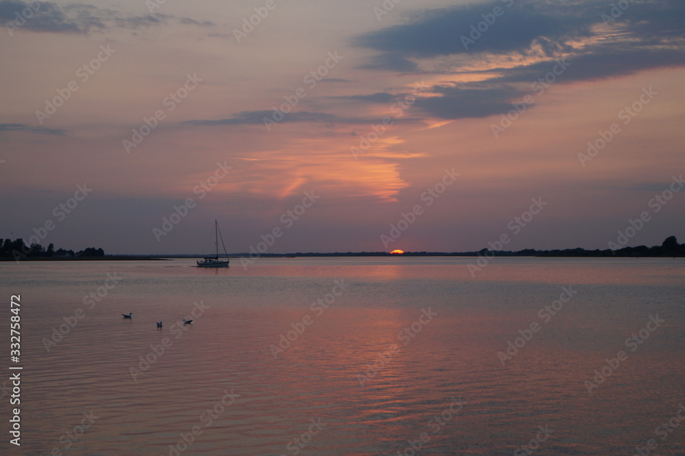 Naklejka premium sunset on the sea