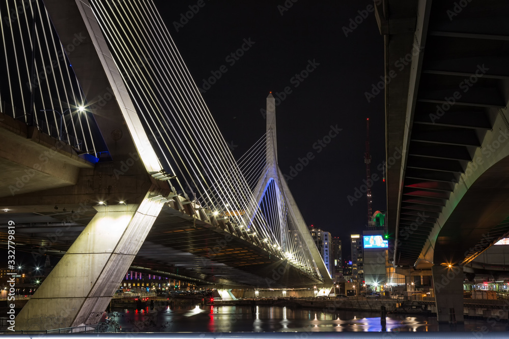 Obraz premium Leonard P. Zakim Bunker Hill Memorial Bridge, Boston, Massachusetts